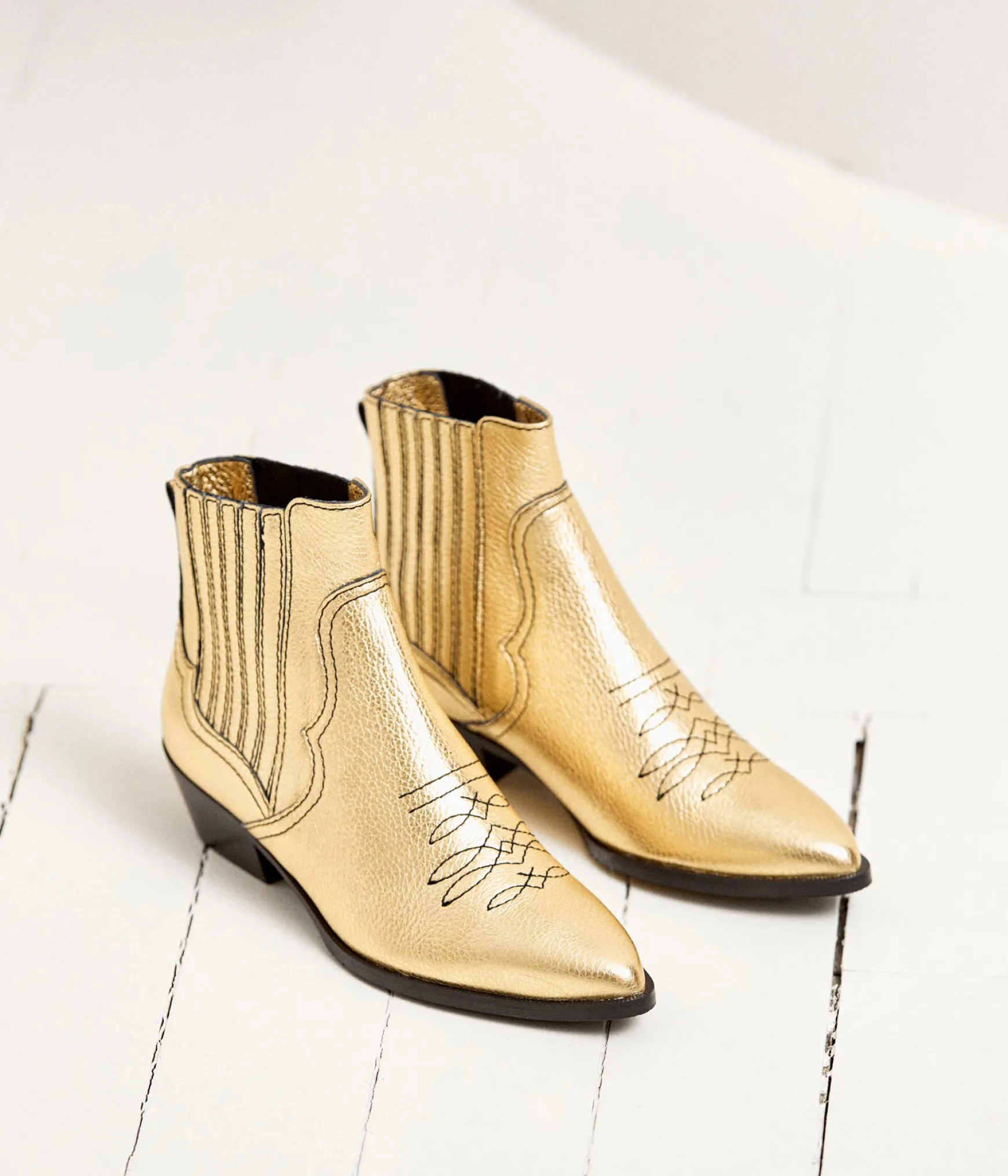 Femme Mellow Yellow Bottines plates Willa