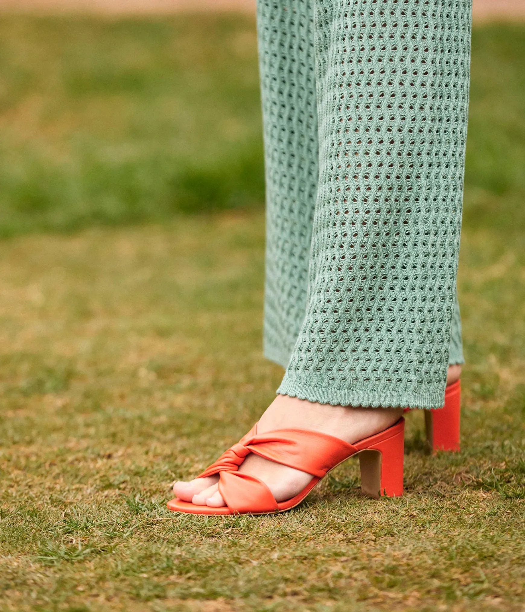 Femme Mellow Yellow Mules cuir Malory